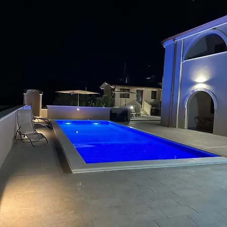 Blue Paradise Relax Con Piscina A Pochi Minuti Da Cagliari E Dal Mare 4* Sant Isidoro (Sardinia)