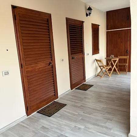 Blue Paradise Relax Con Piscina A Pochi Minuti Da Cagliari E Dal Mare לינה וארוחת בוקר 4*