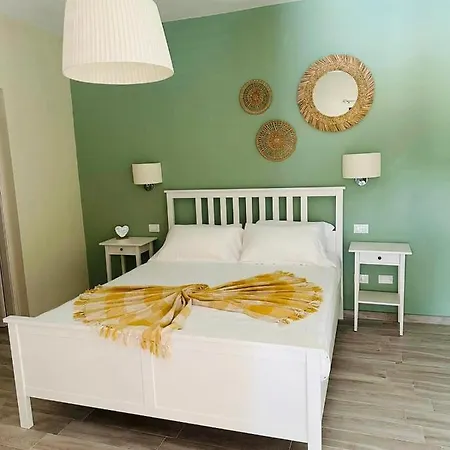Blue Paradise Relax Con Piscina A Pochi Minuti Da Cagliari E Dal Mare לינה וארוחת בוקר 4*