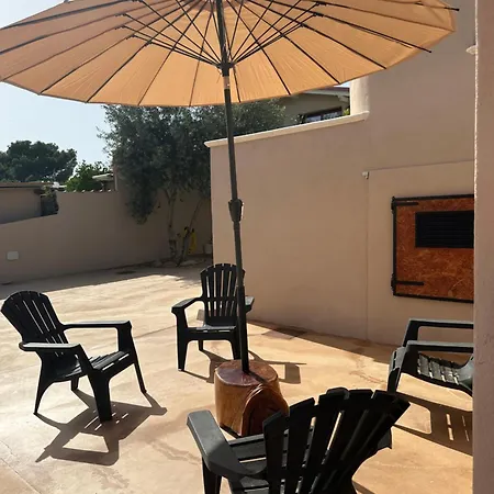 Couette-café Blue Paradise Relax Con Piscina A Pochi Minuti Da Cagliari E Dal Mare